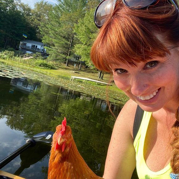 Meet your Posher, Bobbi - Picture 1 of 1